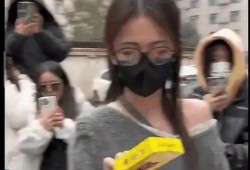 程女士吃瓜爆料视频,揭秘娱乐圈吃瓜大事件