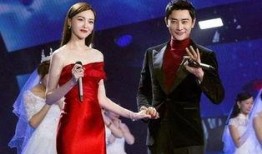 圈内扒爷爆料何超琼,扒爷揭秘豪门背后的传奇人生