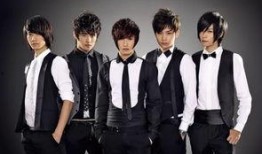 千玺机场爆料视频,揭秘明星日常幕后花絮”