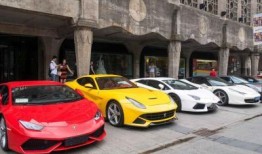 法拉利皮肤爆料视频最新,揭秘顶级超跑的奢华内饰与科技配置